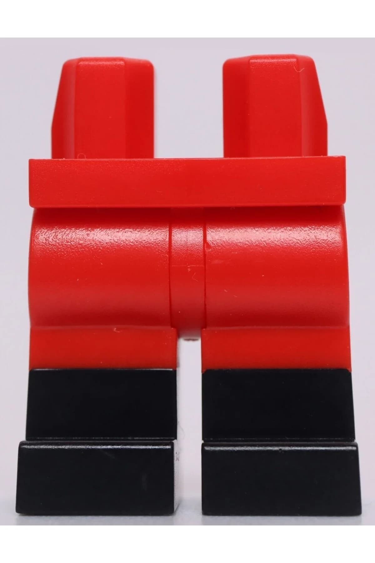 لگوی سفارشی پاهای مینی فیگور با شلوار قرمز و بوت سیاه لگو Lego
