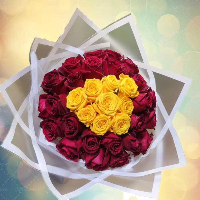 دسته گل رز قرمز و زرد
