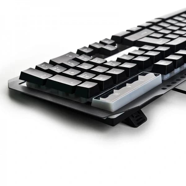 کیبورد مخصوص بازی پی نت مدل KB1700 از فروشگاه کامپیوتر صبا — تصویر ۳