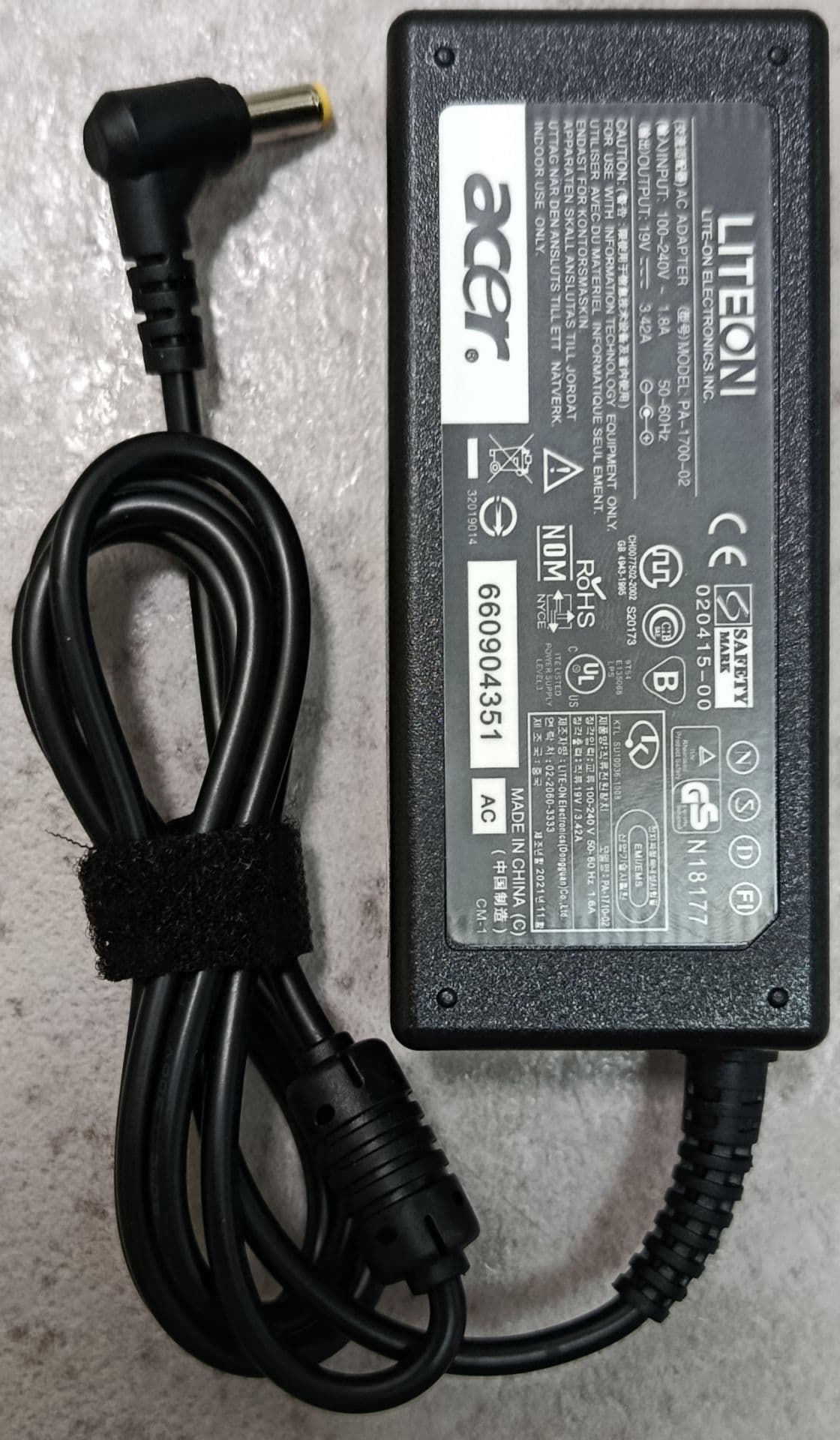 شارژر لپ تاپ ایسر 19V 3.42A با توان 65W مدل سوزنی