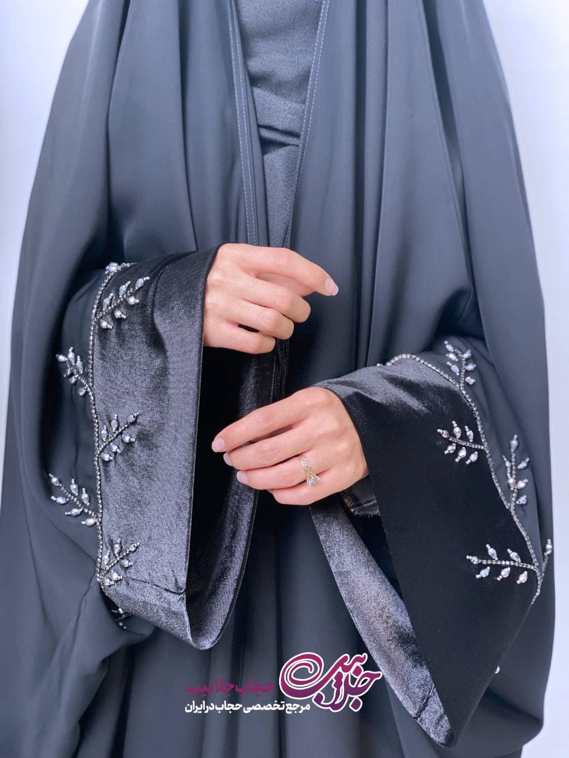 جده مچ آرامش مخمل زیتون | حجاب جلابیب — تصویر ۴