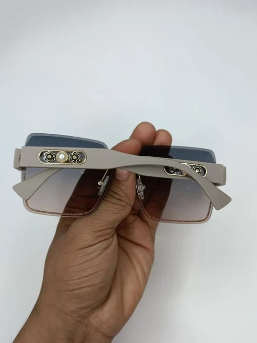 عینک آفتابی زنانه چنل — تصویر ۲