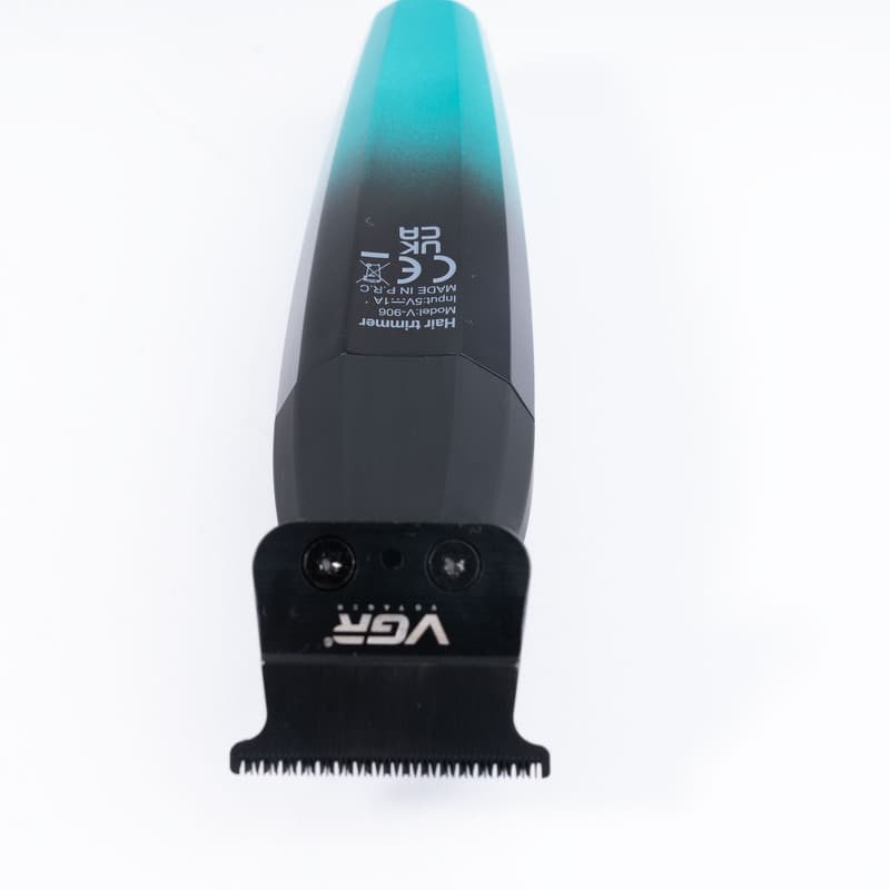 ماشین اصلاح موی سر و صورت وی جی آر مدل V-906 با تیغه سرامیکی پوشش DLC، موتور 9000 دور در دقیقه، باتری 2000 میلیآمپر ساعت با 240 دقیقه عمر شارژ، صفحه نمایش LED، طراحی ارگونومیک و مقاوم، قابلیت صفرزن، — تصویر ۶