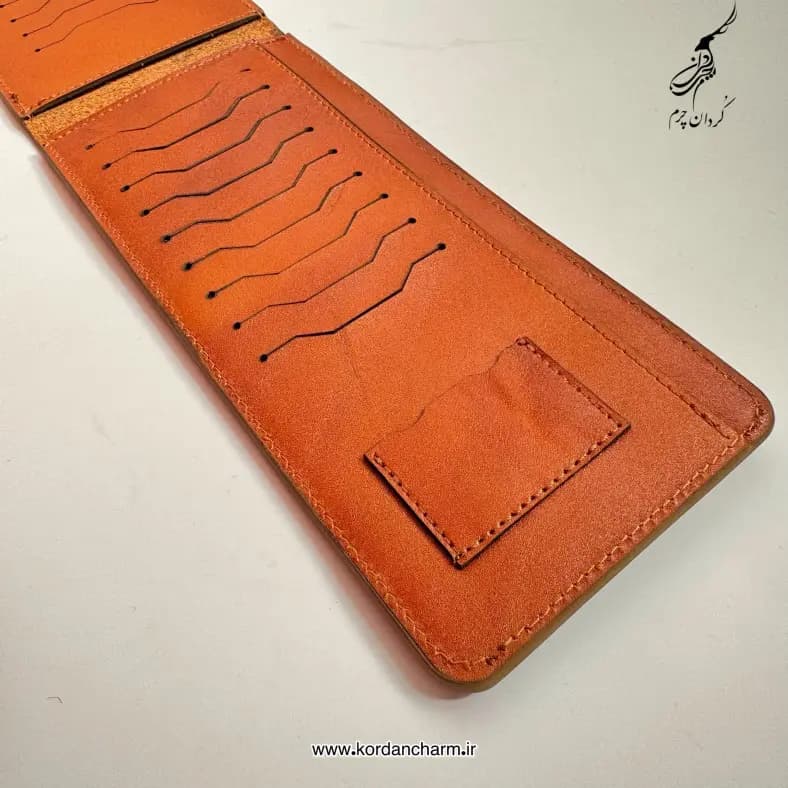کیف چرمی دسته چک — تصویر ۴
