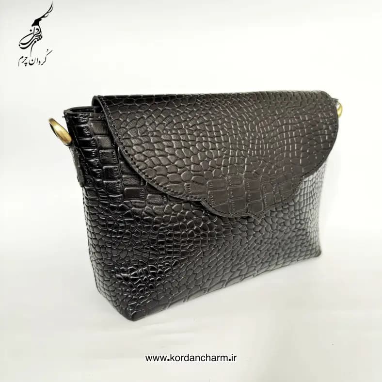 کیف دوشی چرم زنانه مدل خاطره طرح پریما — تصویر ۹