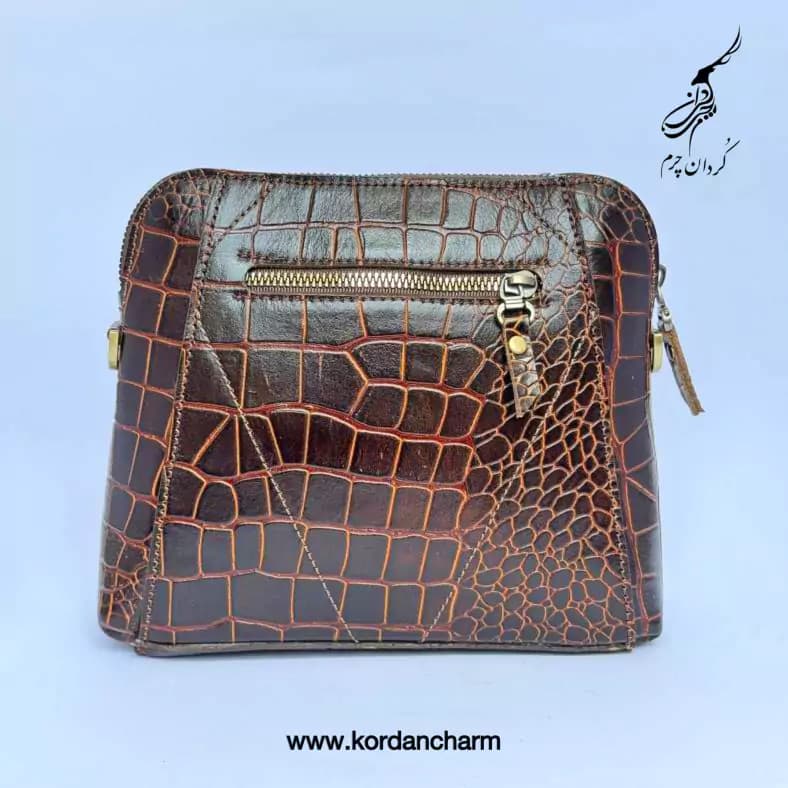 کیف دوشی چرم مدل النا طرح پریما — تصویر ۵