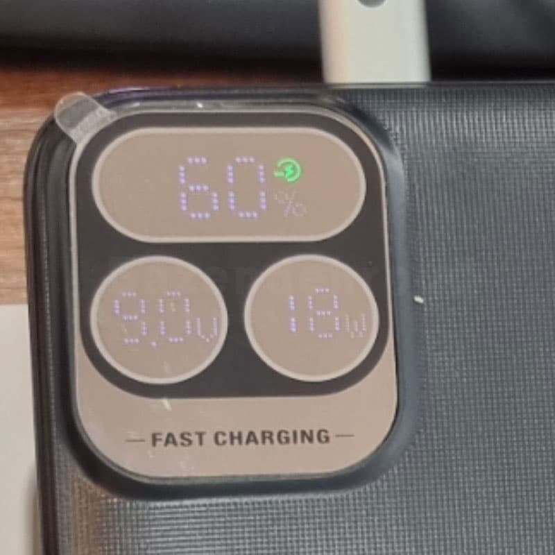 پاوربانک Yosonda مدل A193 با ظرفیت 30000mAh – فست شارژ با کیفیت عالی — تصویر ۳