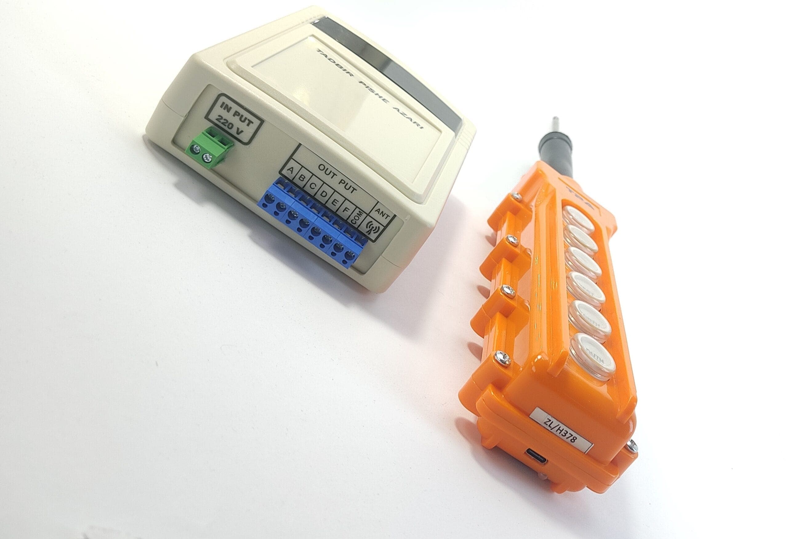 ریموت جرثقیل 6 جهت قابل شارژ SX6 — تصویر ۴