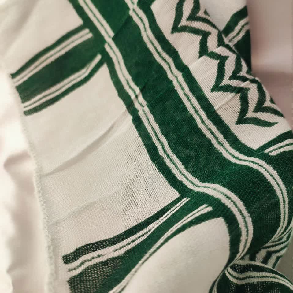 چفیه طرح عربی مدل فلسطینی سبز، 115 سانتیمتر (تکی و عمده) — تصویر ۲