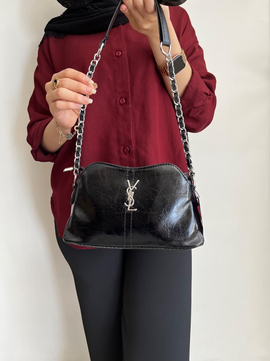 کیف پاسپورتی جادار سه خانه زنانه YSL — تصویر ۴
