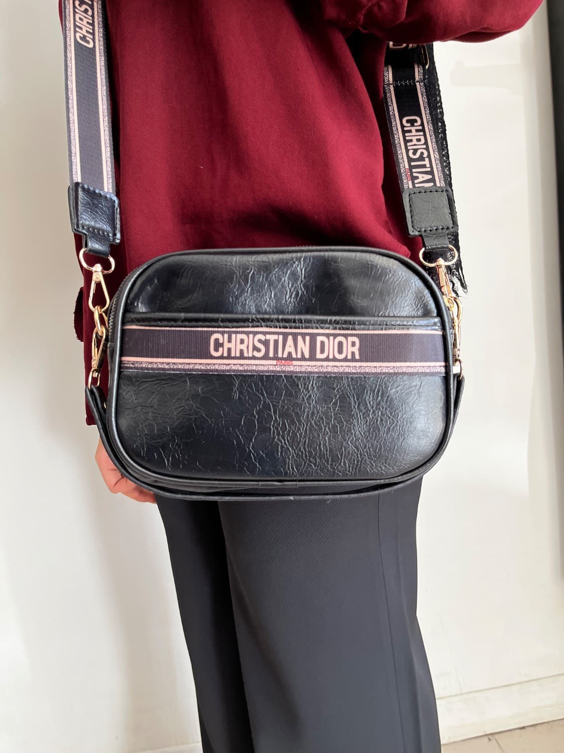 کیف پاسپورتی دوشی دو زیپ کریستین دیور Dior