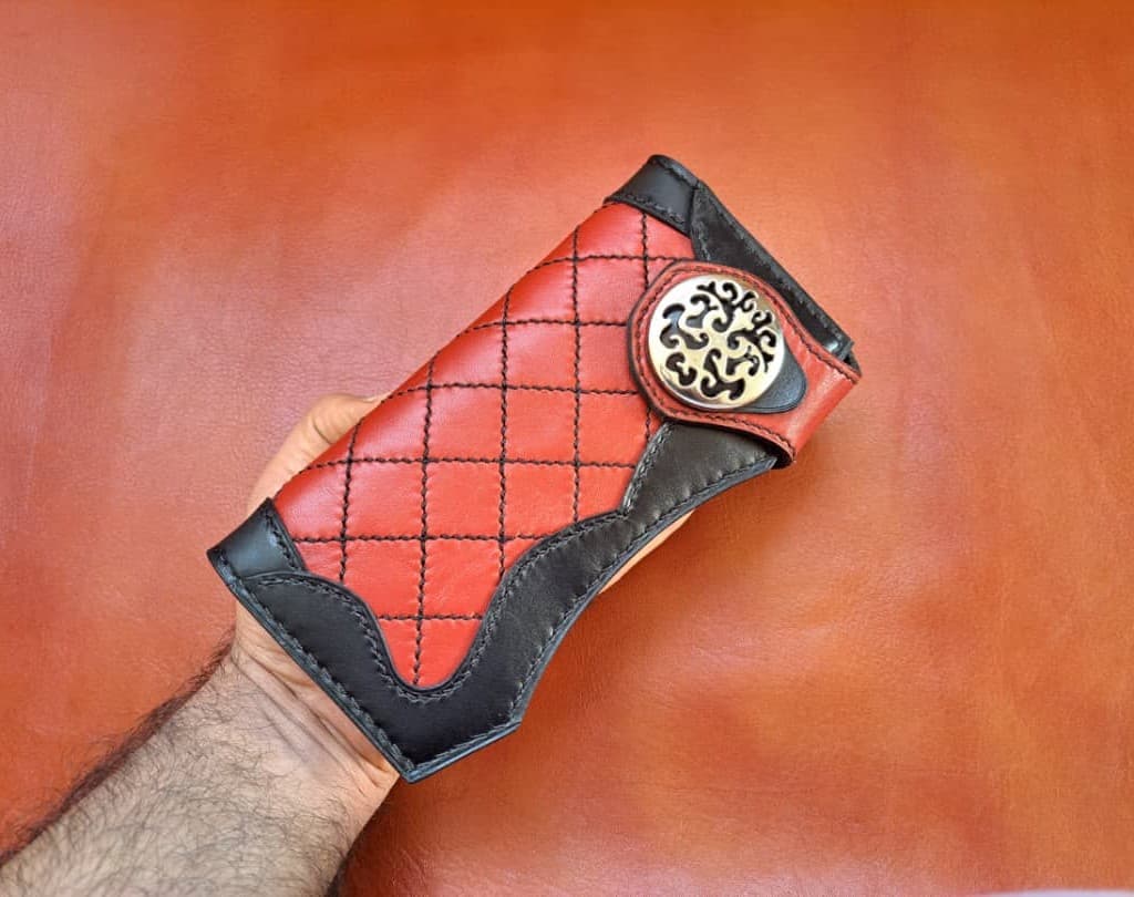 کیف مدارک ساخته شده از چرم گاوی — تصویر ۶