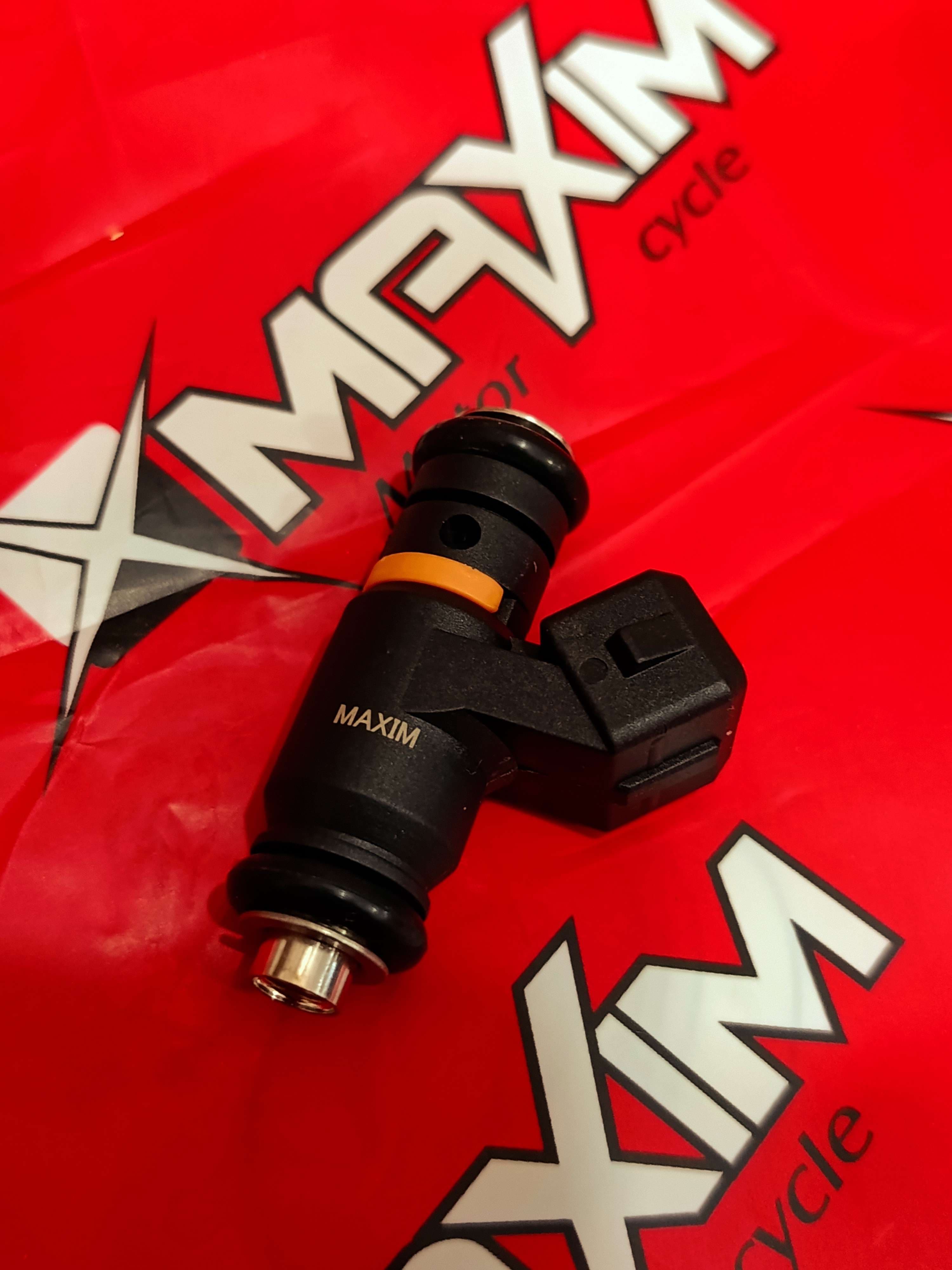 سوزن انژکتور سه سوراخ موتور هندا 125 150 سیستم یسون برند MAXIM کیفیت+++A
