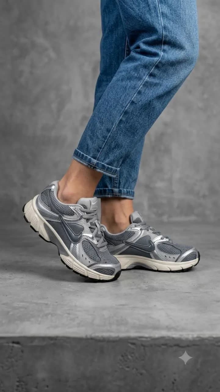 کتونی زنانه نایک وی فایو | Nike V5 RNR وارداتی گرید A+ | طوسی/سفید | سبک و راحت