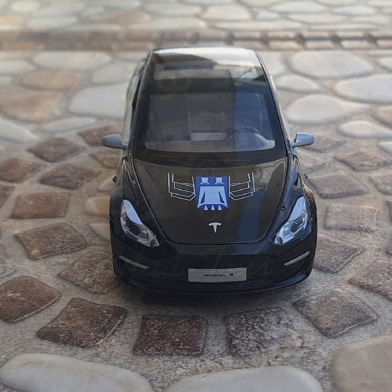 تسلا Tesla