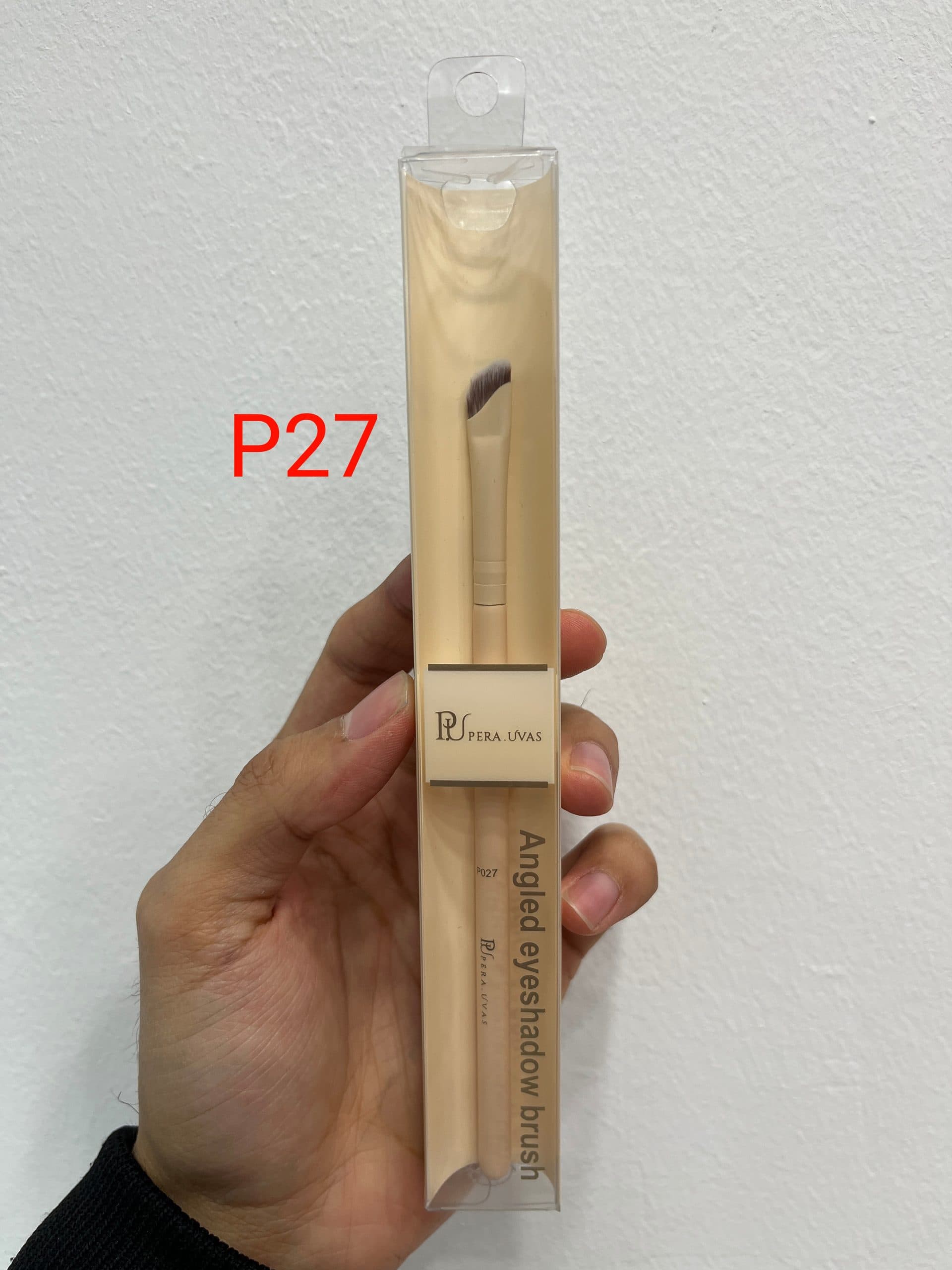 براش PERA.UVAS(P.U) مناسب سایه چشم Angled eyeshadow brush کد P27