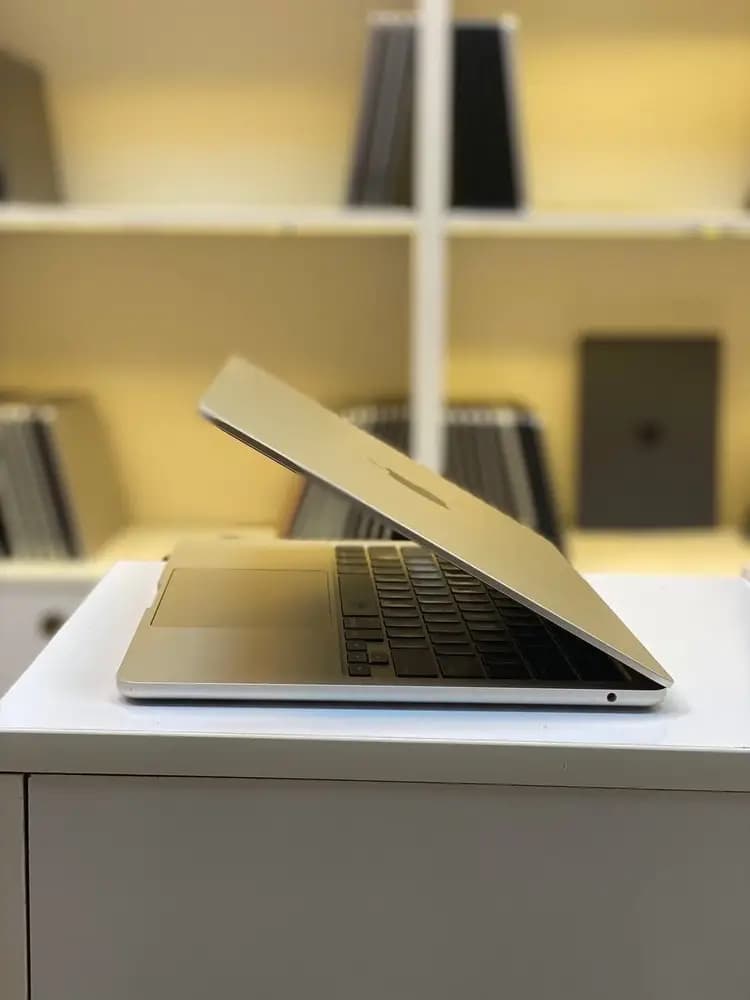 لپ تاپ اپل ایر2022 LapTop Apple Air - موبایل و لپ تاپ — تصویر ۵