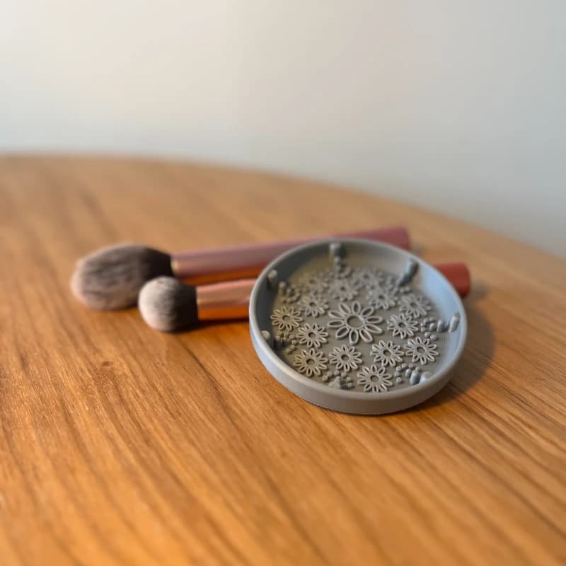 پد شستشوی برس آرایشی مدل دایسی کد 5143 — تصویر ۲
