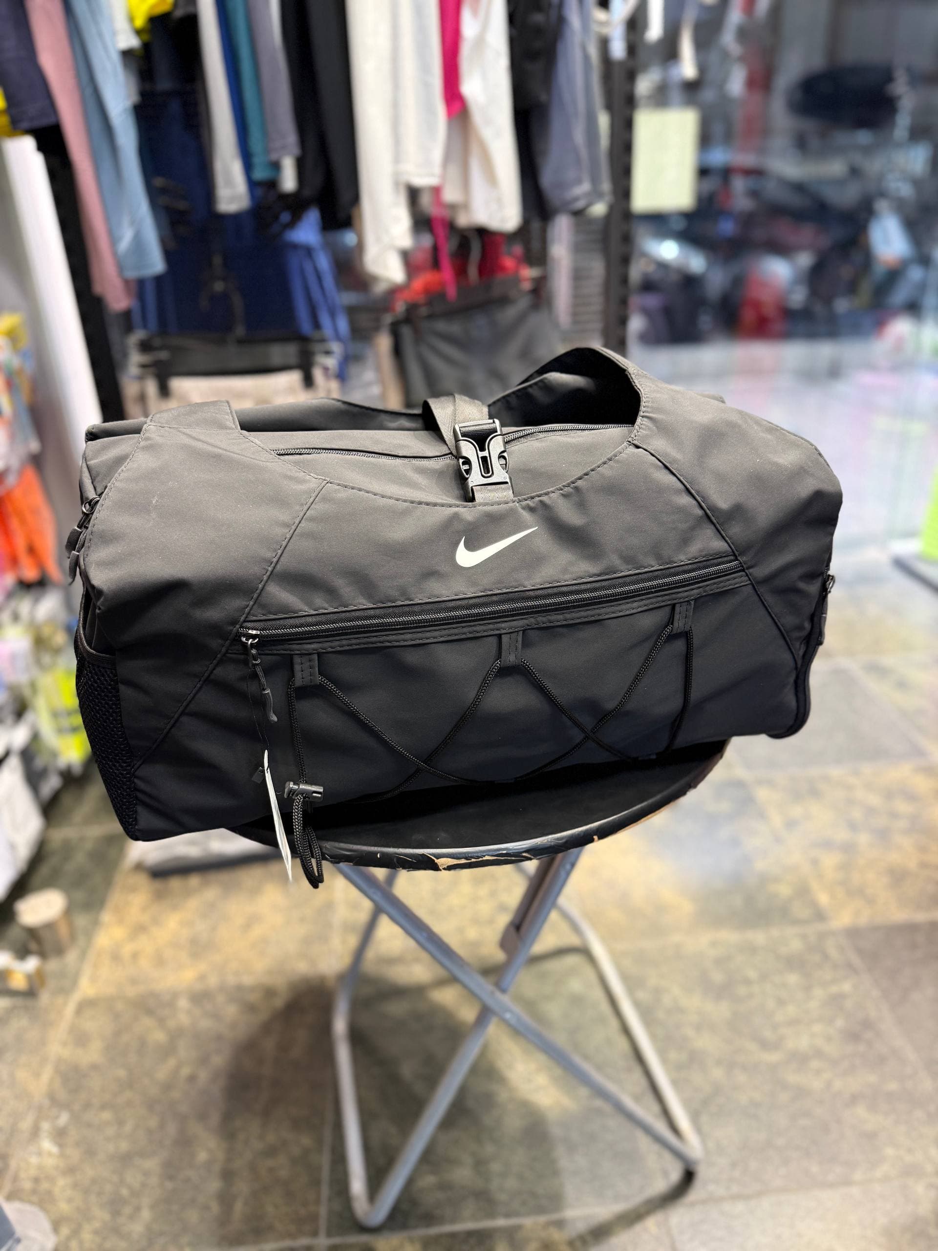 ساک ورزشی زنانه Nike کد 108 جاکفشی دار تک و عمده