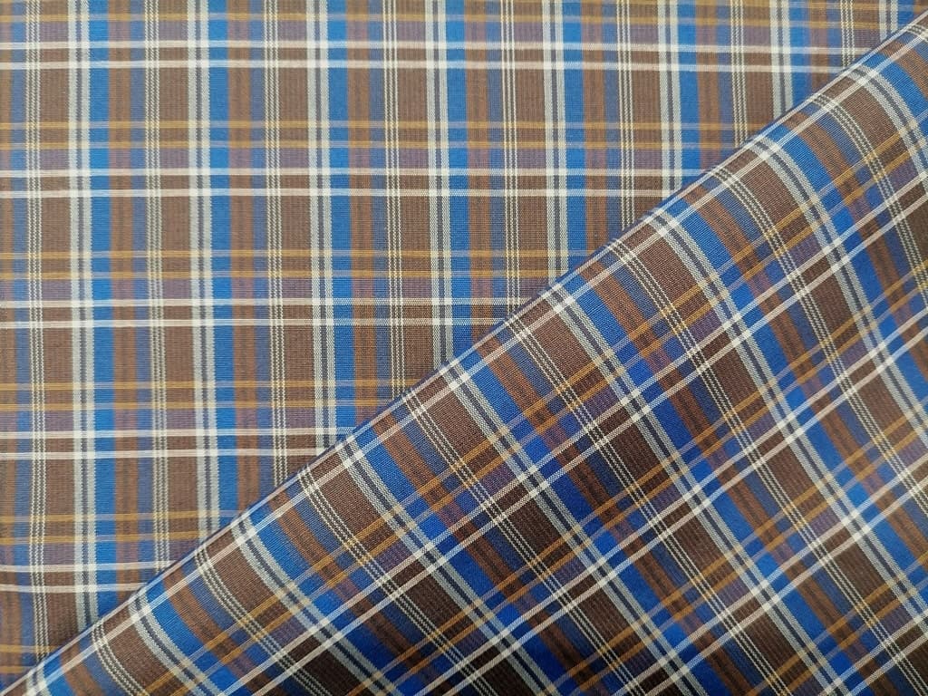 پارچه پیراهن زمینه قهوه ای - با خط آبی(چهارخانه طرح متوسط عرض 1.5)