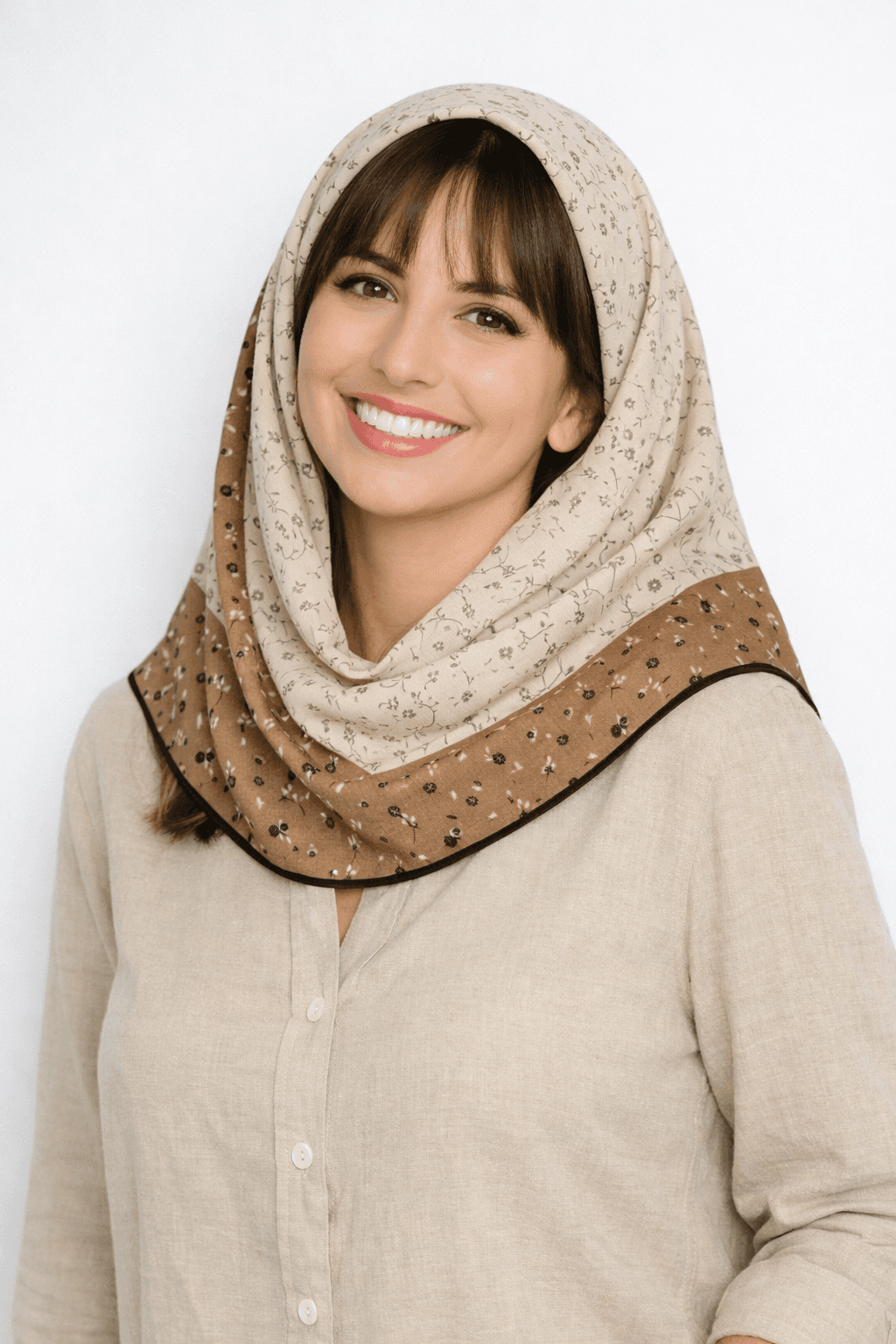 روسری مجلسی کرب نخ دور دستدوز رنگ کرم و مشکی