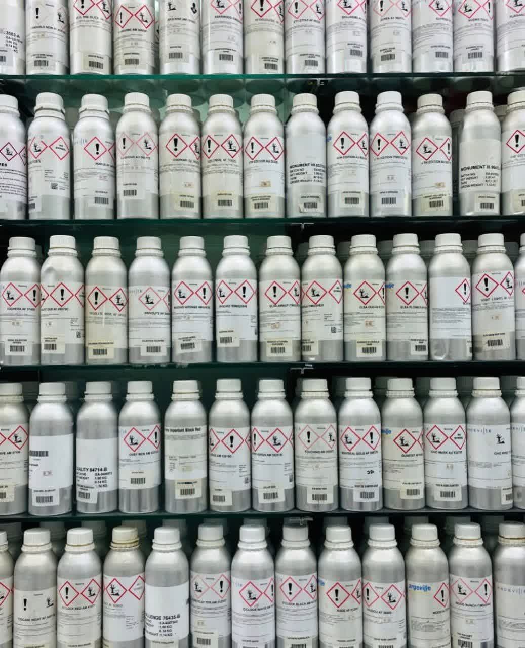 عطر ژاوی پایان یک کیلوگرم اورجینال