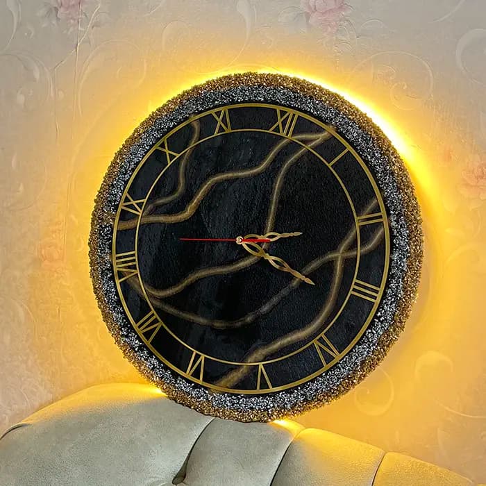 ساعت رزینی شب تابان | ساعت دکوراتیو با نورپردازی 🕰️ — تصویر ۲