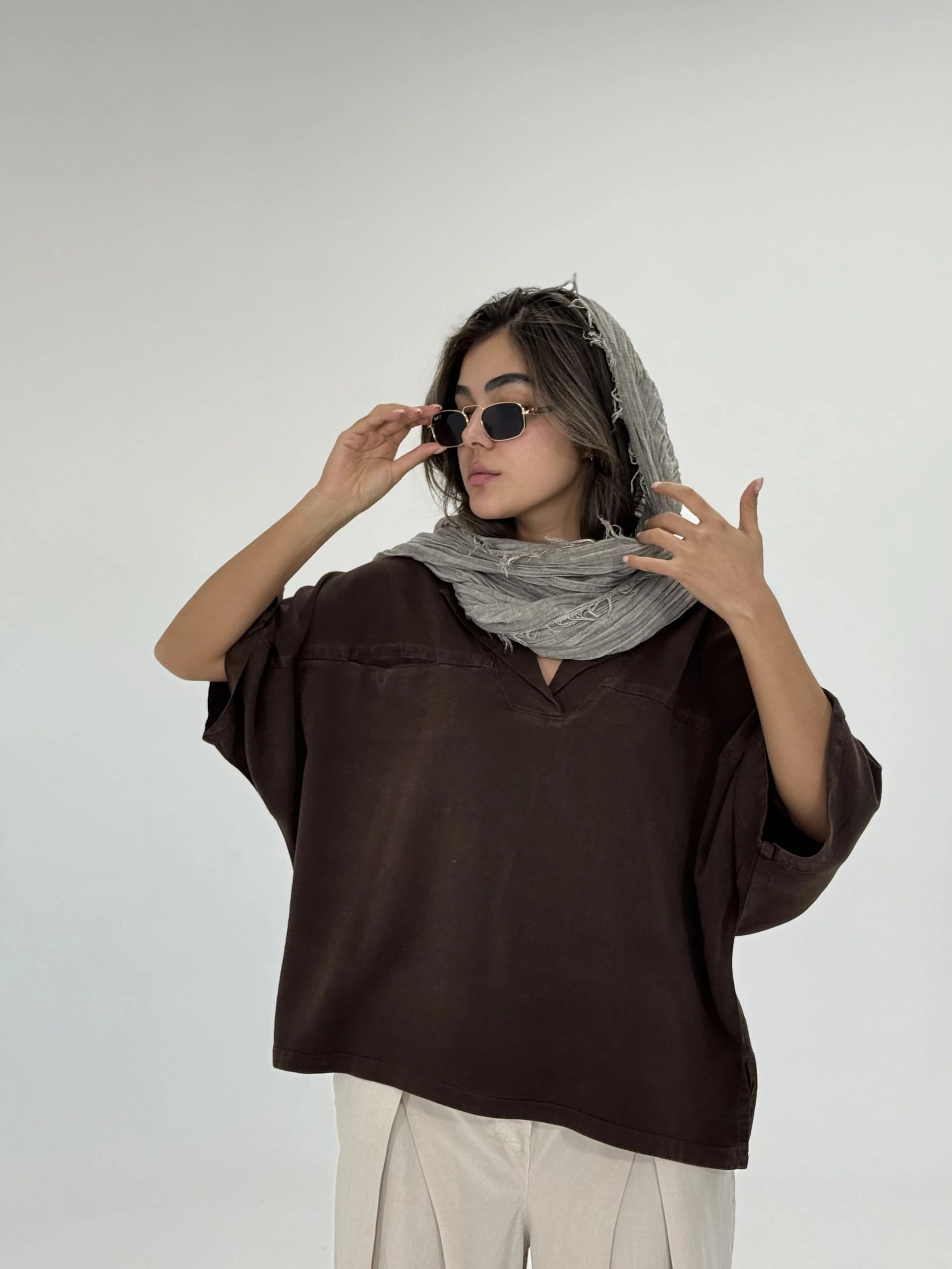 شومیز زنانه جلوبسته سیلک هانی | رستامد — تصویر ۲