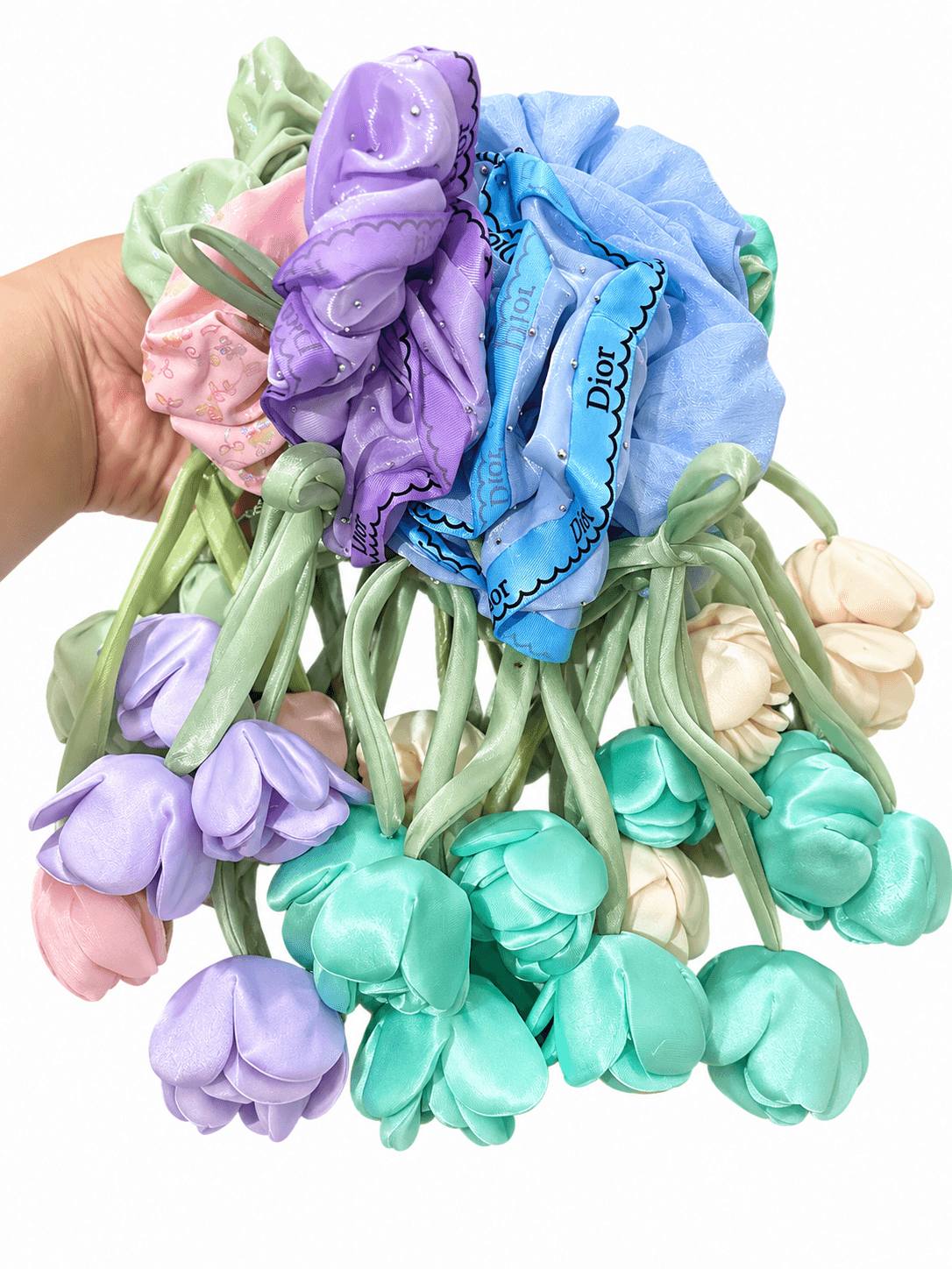 اسکرانچی لاله آویز