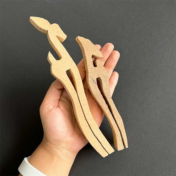 چوب پیکر تراشی دوربری شده مدل غزال مجموعه 2 عددی طول 22 سانتی متر — تصویر ۲