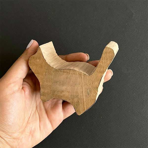 چوب پیکر تراشی دوربری شده مدل گربه دم به هوا طول 10 سانتی متر — تصویر ۲