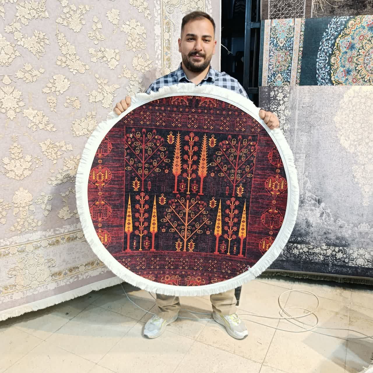 فرشینه گرد قرمزلاکی کد 45 ( مخمل ضد لک )