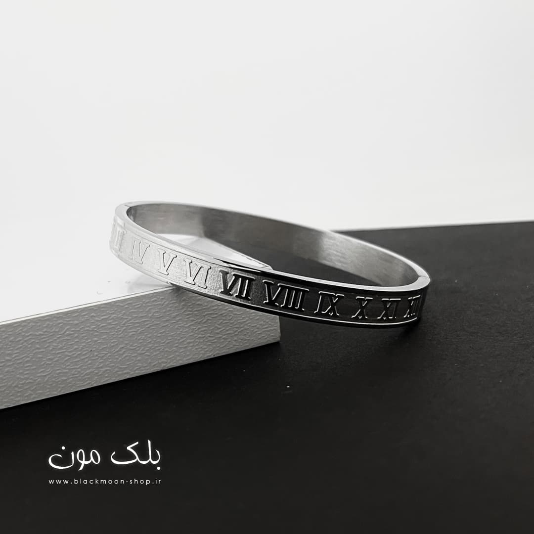 دستبند مردانه بنگل رومن نقره ای