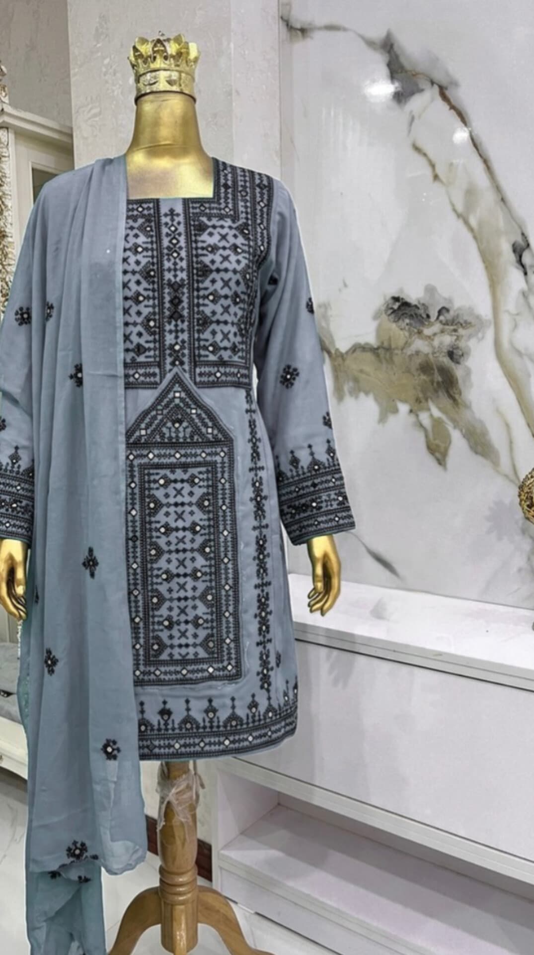 لباس بلوچی زنانه طرح جدید سیاه دوز اینه دستی پنج نیم وجب