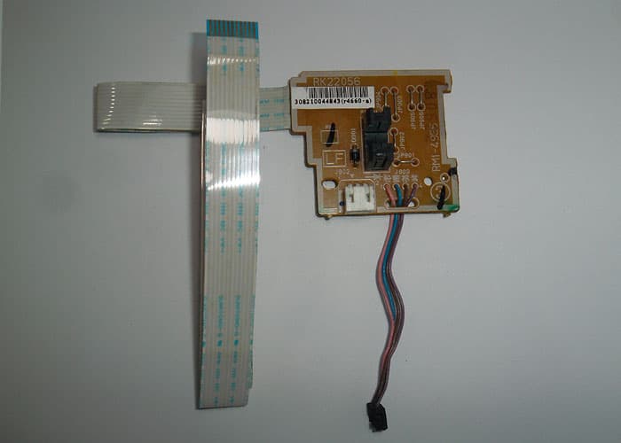 غلطک پشت مسیر کاغذ پرینتر اچ پی HP m1522 کد 4075 — تصویر ۳
