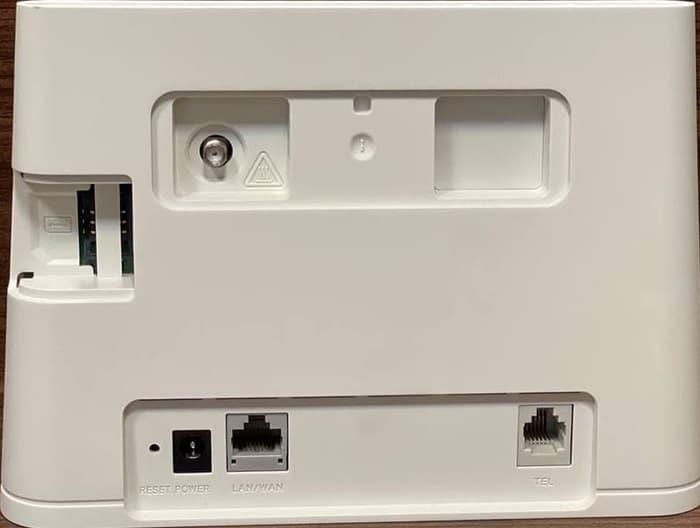 مودم HUAWEI مدل B311-221 — تصویر ۳