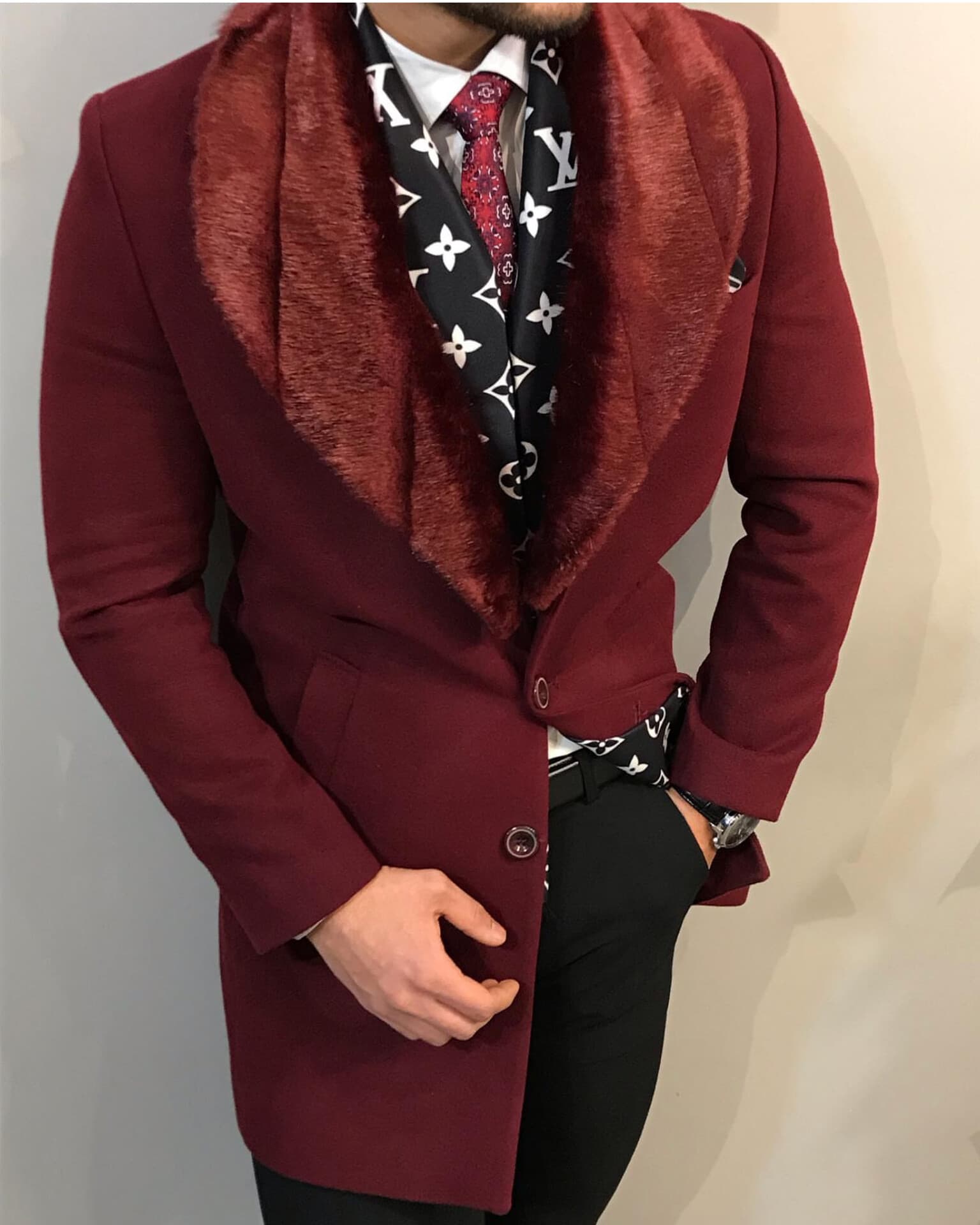 شال گردن برند لویی ویتون مشکی سفید