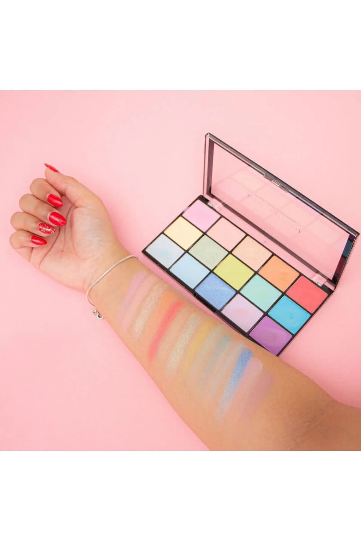 پالت سایه چشم میکاپ رولوشن MAKEUP REVOLUTION Reloaded Sugar Pie چندرنگ — تصویر ۲