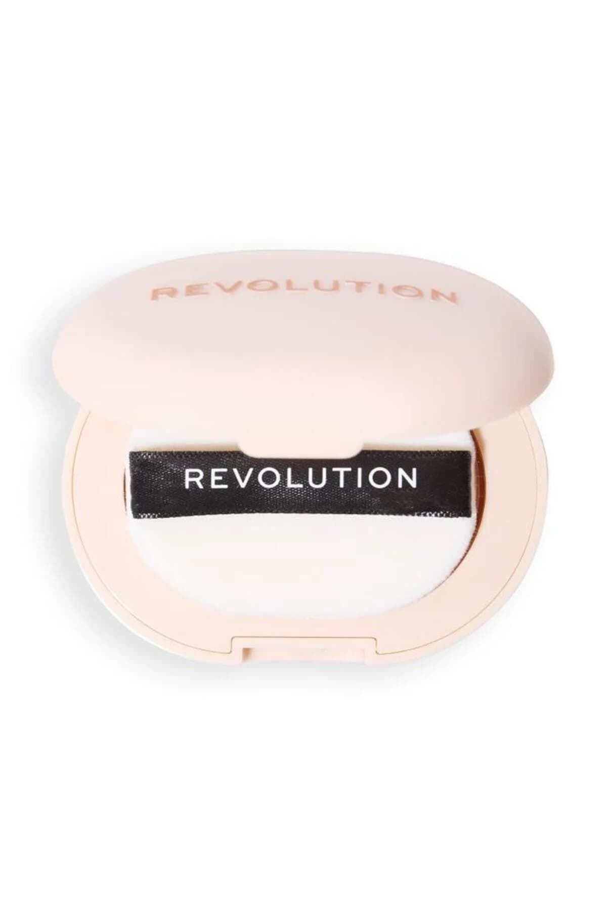 پودر فشرده رولوشن Revolution مدل Pops Translucent کد RV0008 بژ