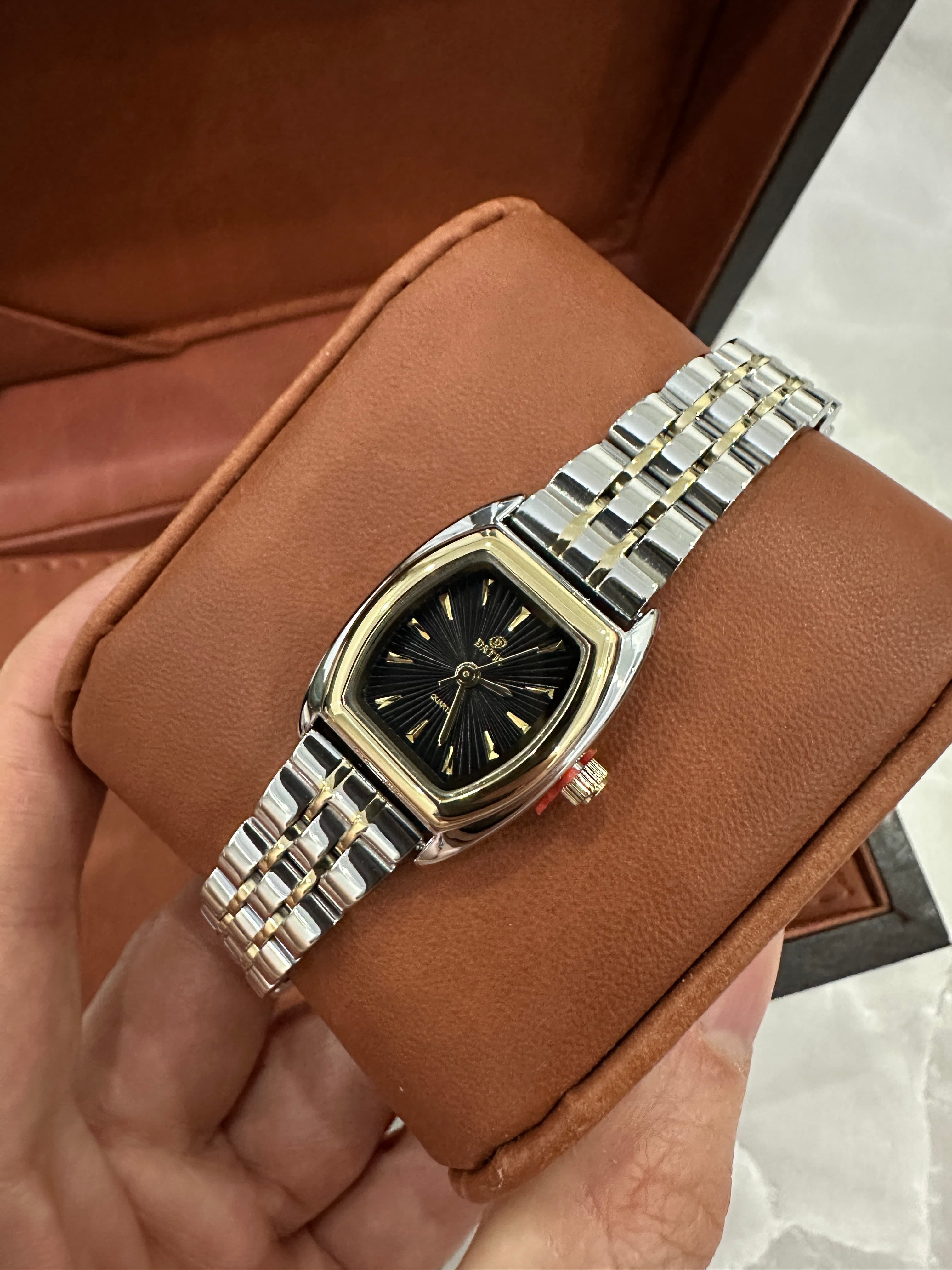 ساعت مچی زنانه اورجینال داتیس سیلور طلایی D9002L-07