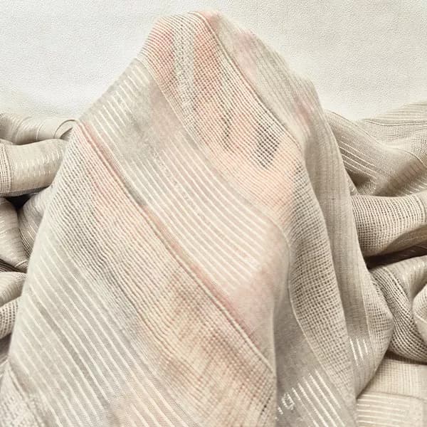 شال زنانه نخی خاکی طرح حصیری — تصویر ۳