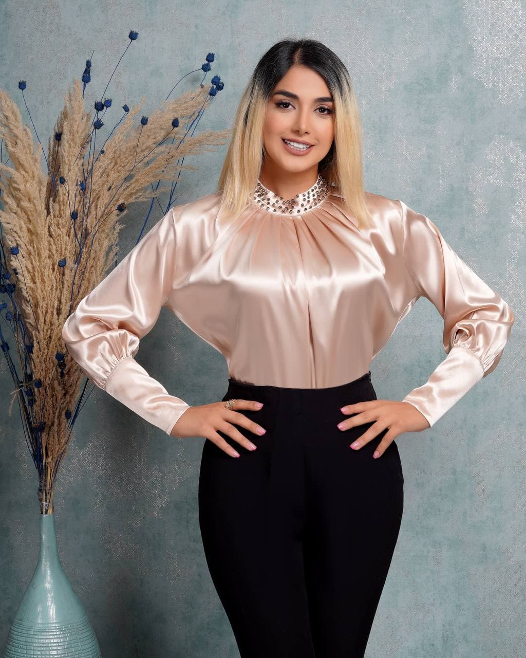 شومیز یقه مرواریدی ساتن آمریکایی - شومیزا — تصویر ۳