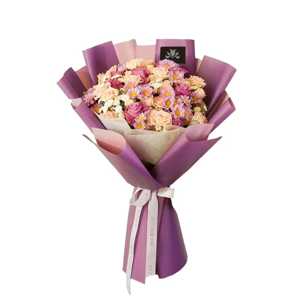 دسته‌گل مینی رز بابونه Amethyst Dream Bouquet No.8 | پلتفرم سبز | هایپرمارکت گل و گیاه | گل فروشی دل