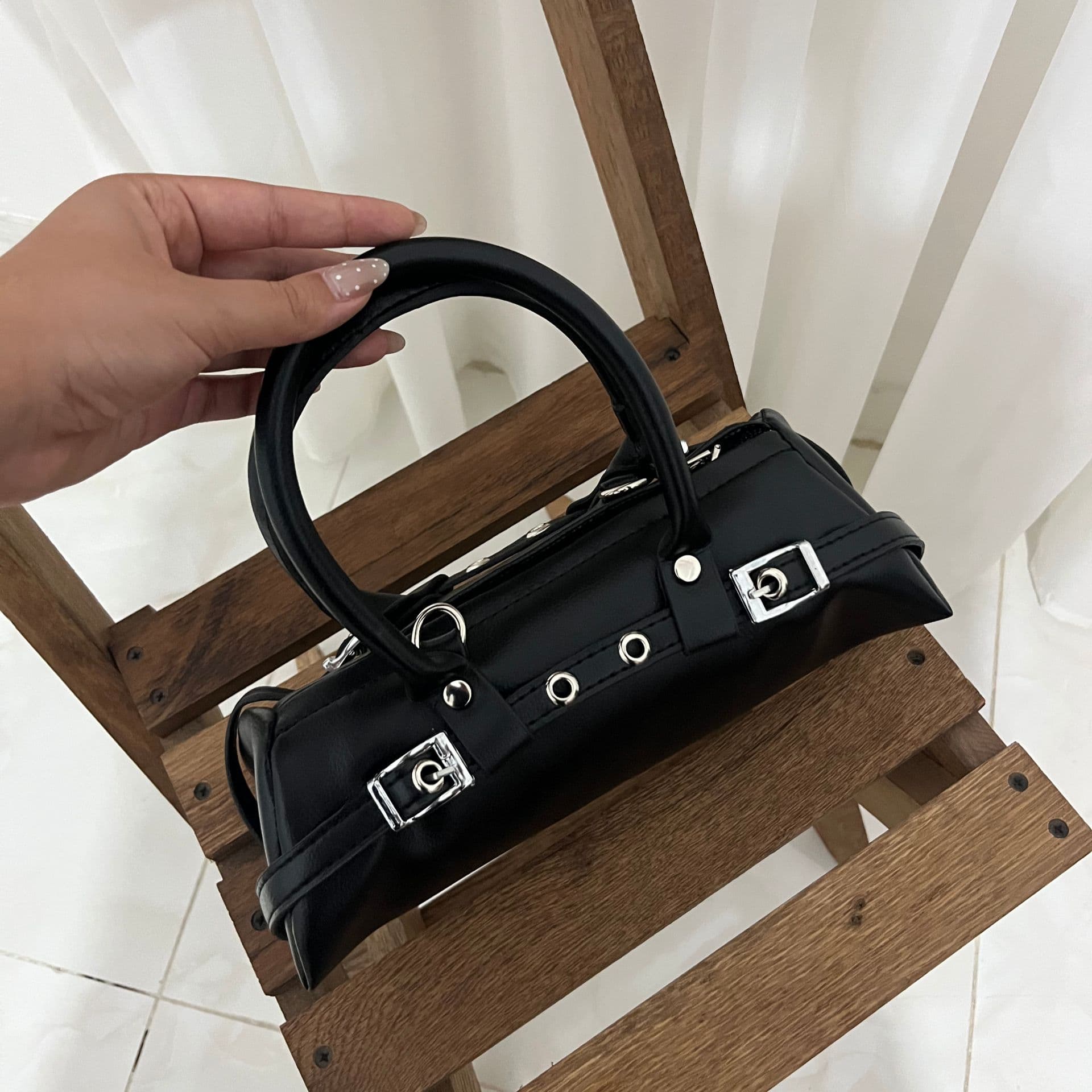 کیف دستی زنانه کمربندی مناسب روزمره و مهمانی کد 1