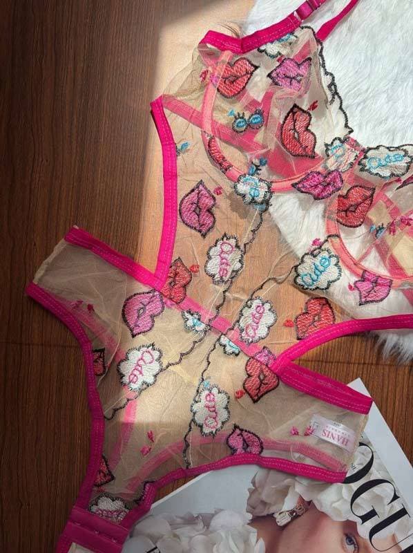 بادی توری گلدوزی زنانه طرح لب هانیس کد h2 — تصویر ۶