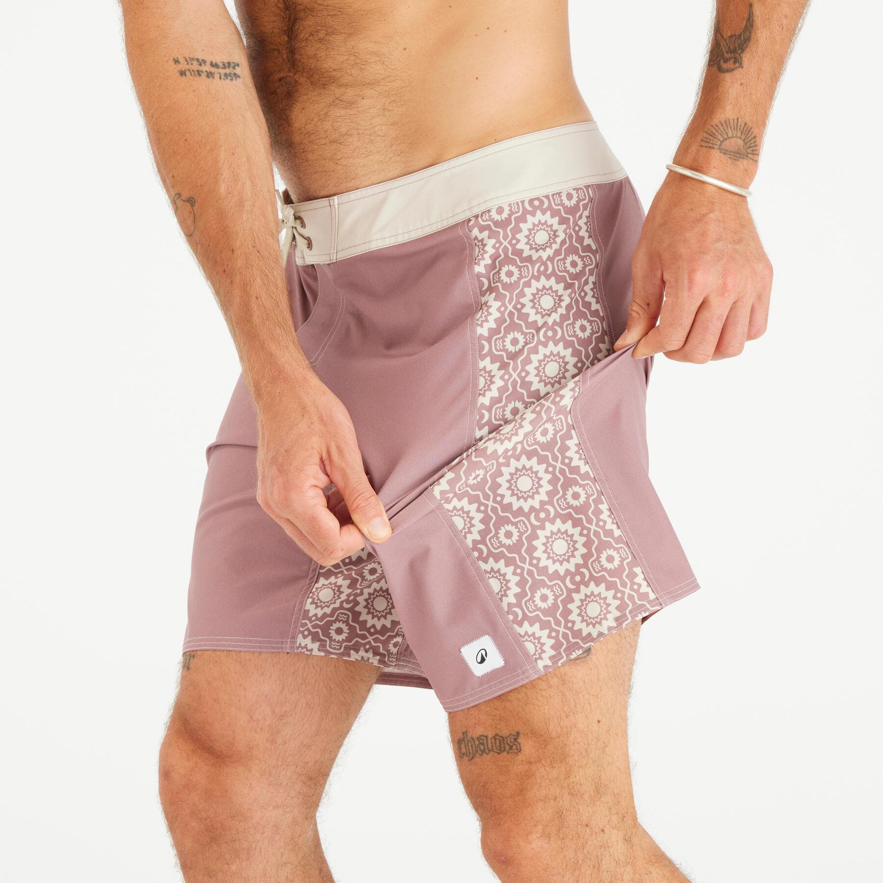 مایو موج سواری دکتلون Decathlon Male Long 19″ Sea Shorts/ Boardshort – Pink – 500 ARCH ESAWIRA — تصویر ۳