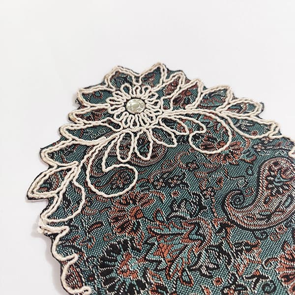 جانماز جیبی ترمه سبز دکمه‌دار | خرید جانماز مسافرتی جای مهر و تسبیح 15×30 — تصویر ۲