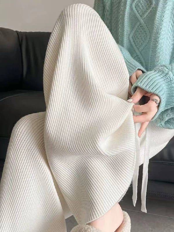 عمده لباس زنانه زمستانی | SahragardShop — تصویر ۳