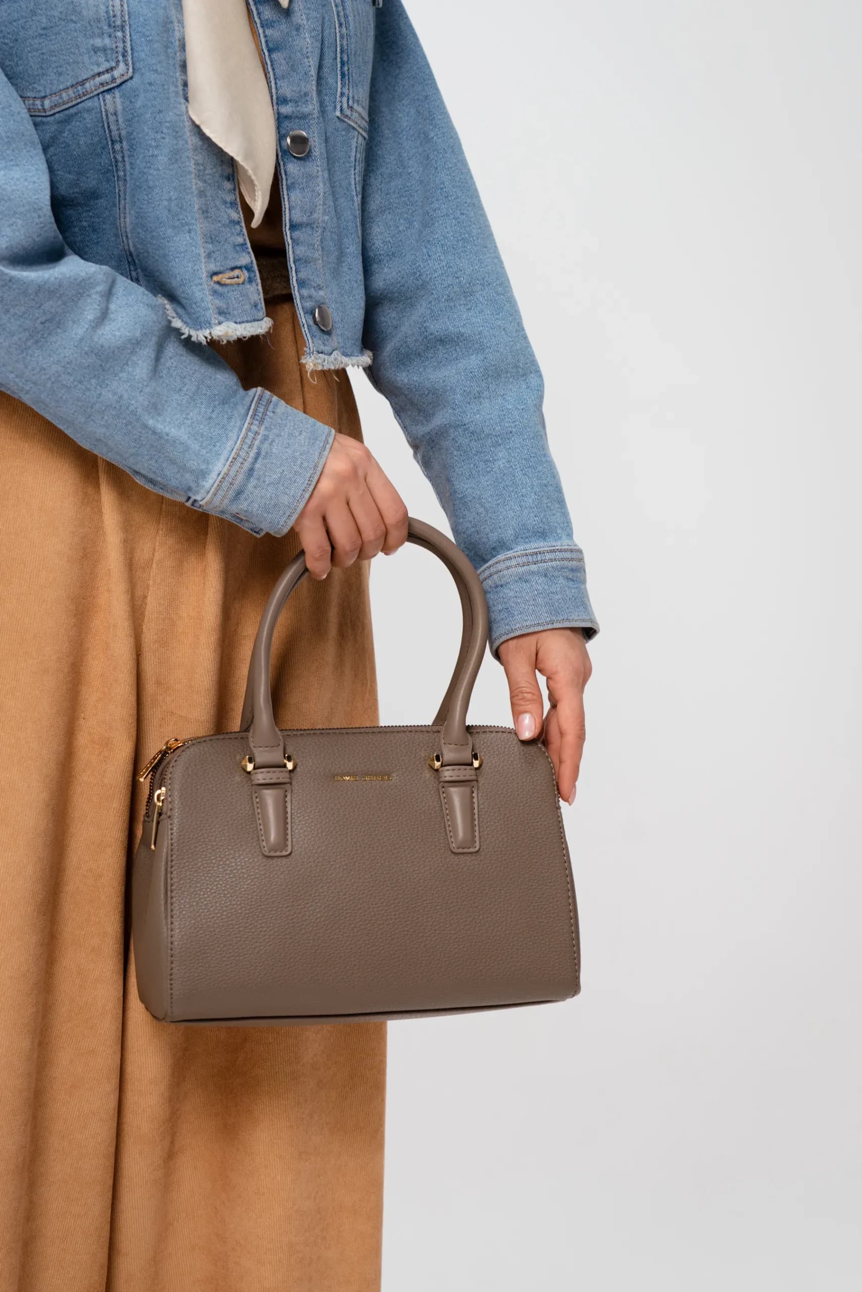 کيف دستي زنانه برند ديويد جونز کد CM6827B — تصویر ۵