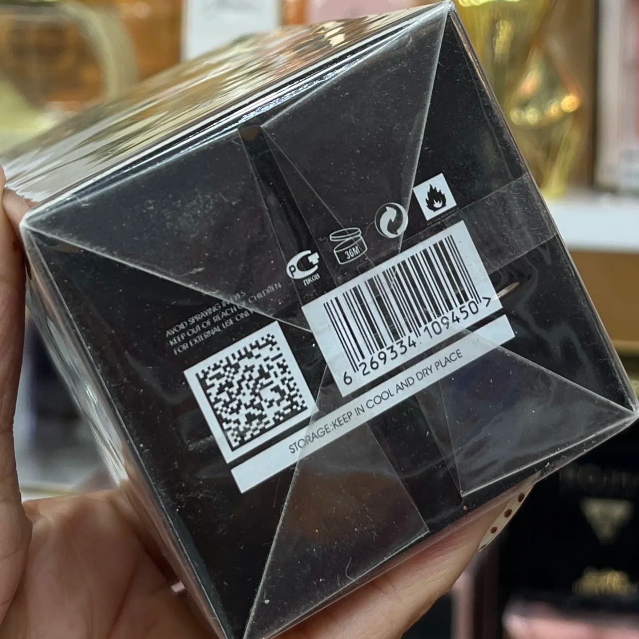 ادکلن بنتونی اینتنس 100 میل — تصویر ۴